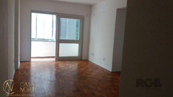 Apartamento à venda com 2 quartos, 83m², Avenida Borges de Medeiros no bairro Centro Histórico em Porto Alegre