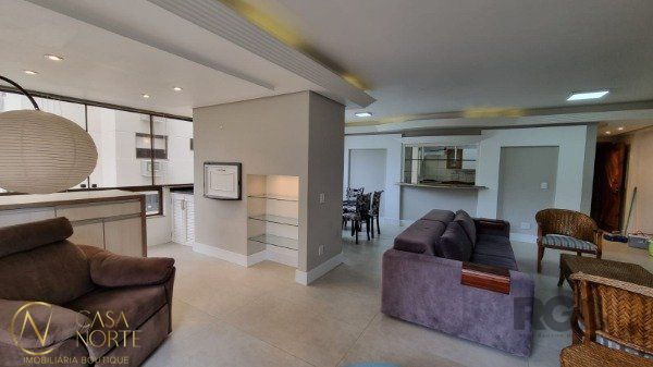 Apartamento à venda com 3 quartos, 125m², 1 suíte, 2 vagas, Rua Felicissimo de Azevedo no bairro São João em Porto Alegre