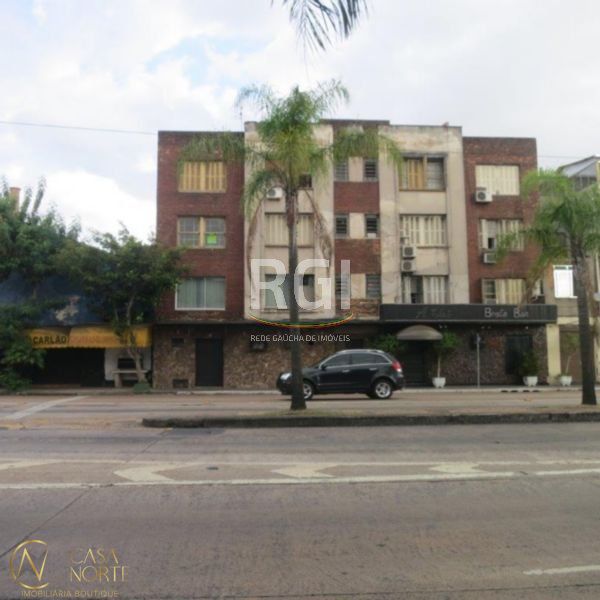 Loja à venda , 104m², Avenida Farrapos no bairro Floresta em Porto Alegre