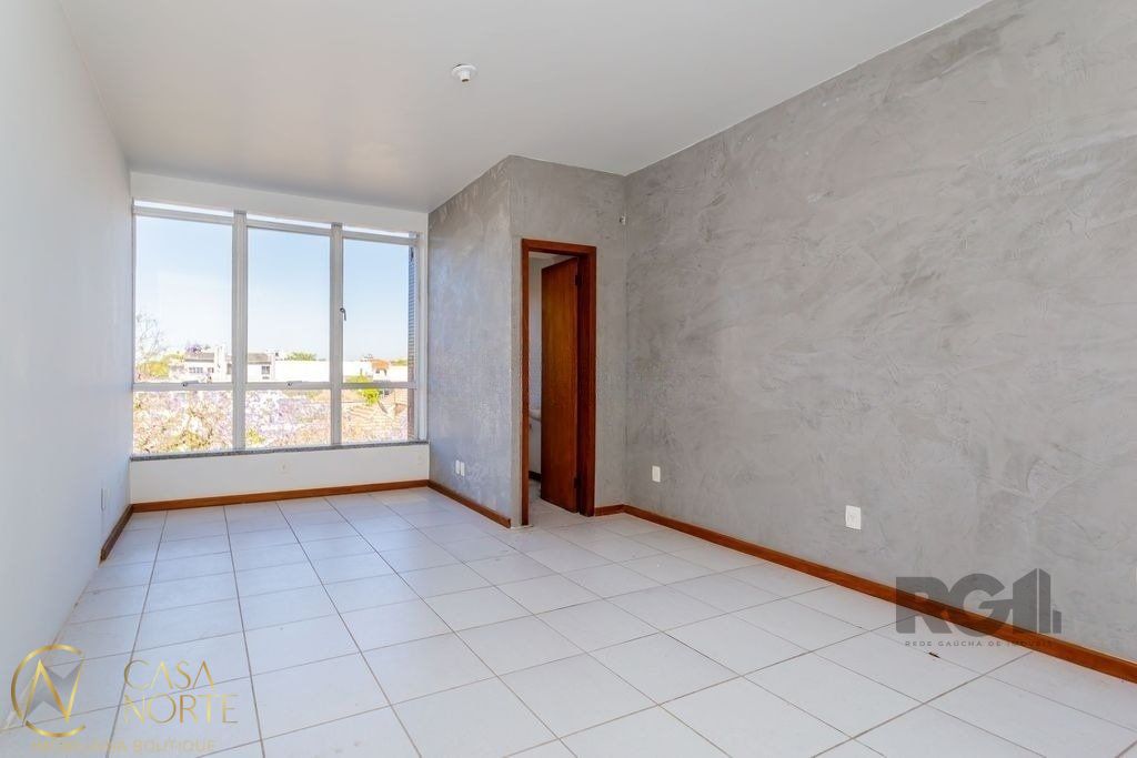 Sala Comercial à venda , 23m², Rua Félix da Cunha no bairro Floresta em Porto Alegre