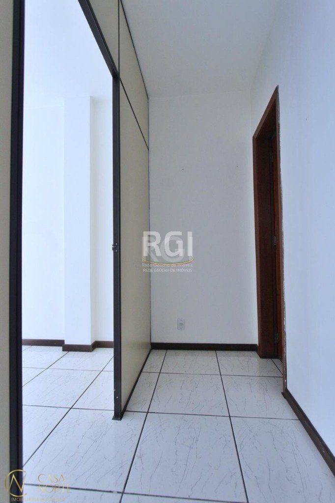 Sala Comercial à venda , 29m², Avenida Venancio Aires no bairro Cidade Baixa em Porto Alegre