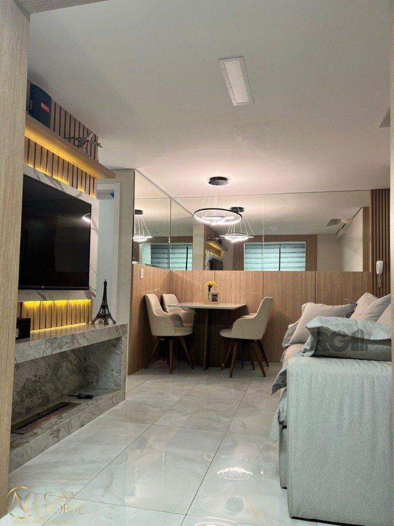 Apartamento à venda com 2 quartos, 67m², 1 suíte, 1 vaga, Rua Marina Sirângelo Castello no bairro Jardim Itu em Porto Alegre