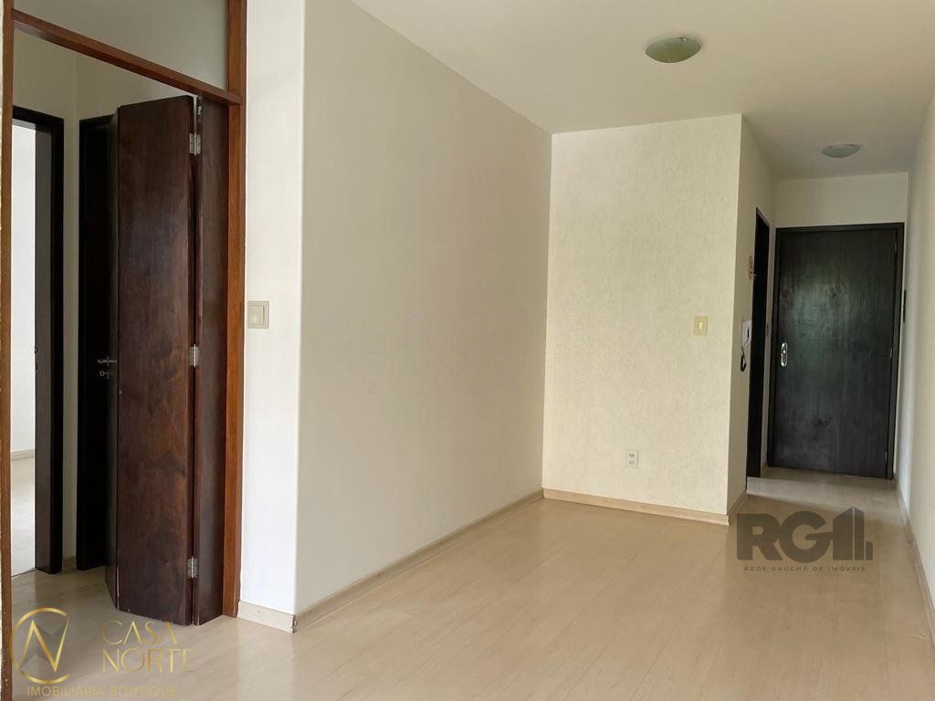 Apartamento à venda com 2 quartos, 51m², 1 vaga, Rua Domingos Crescêncio no bairro Santana em Porto Alegre