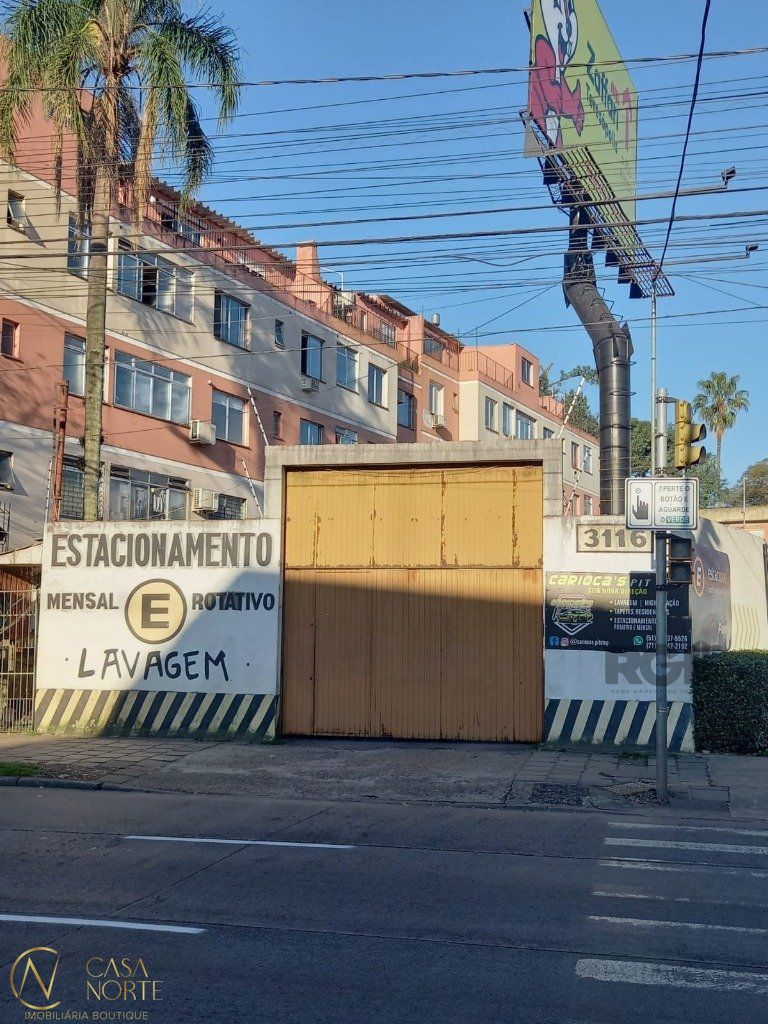 Terreno à venda  com 652m², Avenida Teresópolis no bairro Teresópolis em Porto Alegre