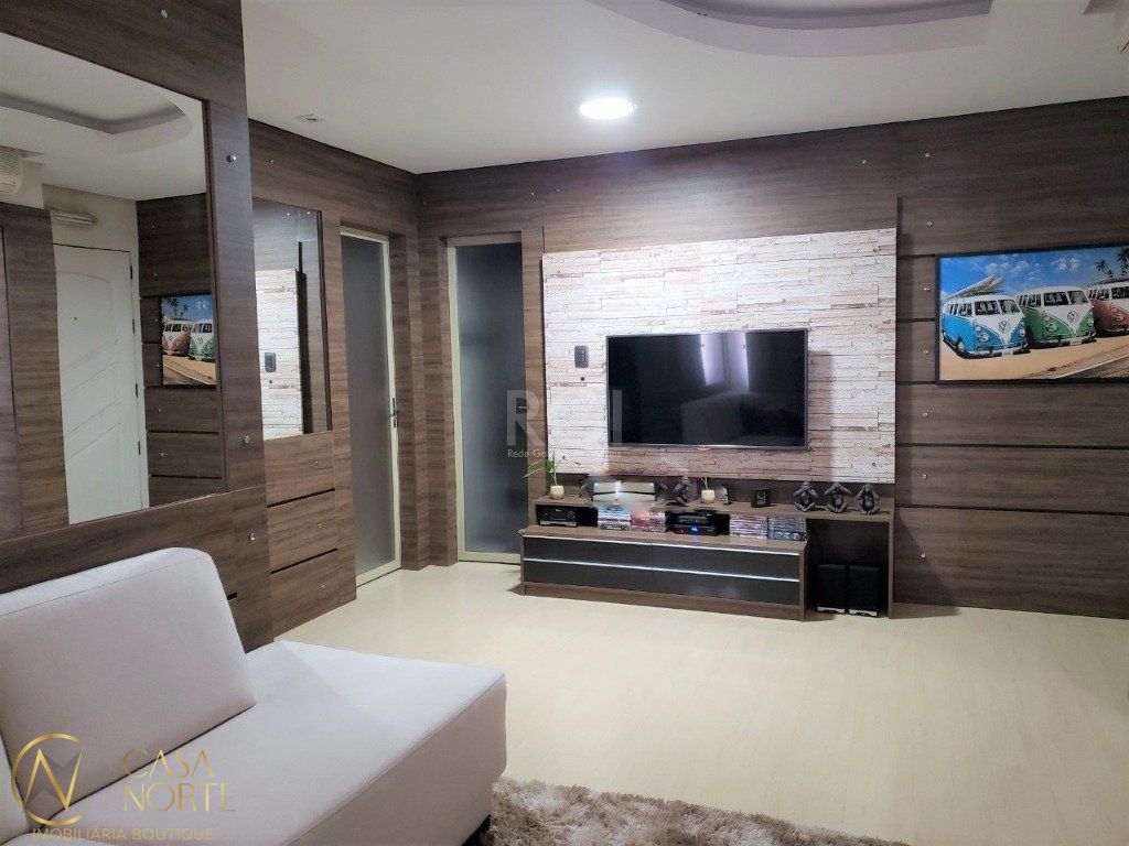 Apartamento à venda com 3 quartos, 55m², 2 vagas, Rua Gabriel Franco da Luz no bairro Sarandi em Porto Alegre