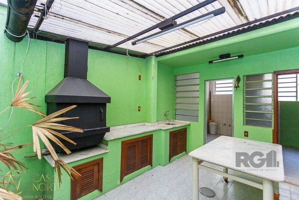 Apartamento à venda com 2 quartos, 83m², Avenida Cairu no bairro Navegantes em Porto Alegre