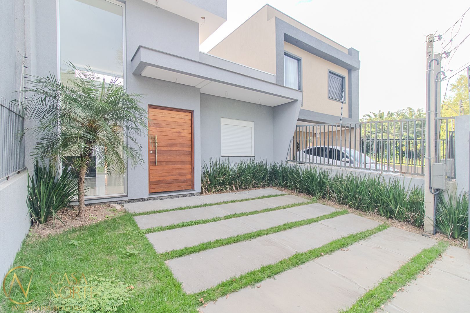 Casa à venda com 3 quartos, 93m², 1 suíte, 2 vagas, Rua Rimolo Biagio no bairro Ipanema em Porto Alegre