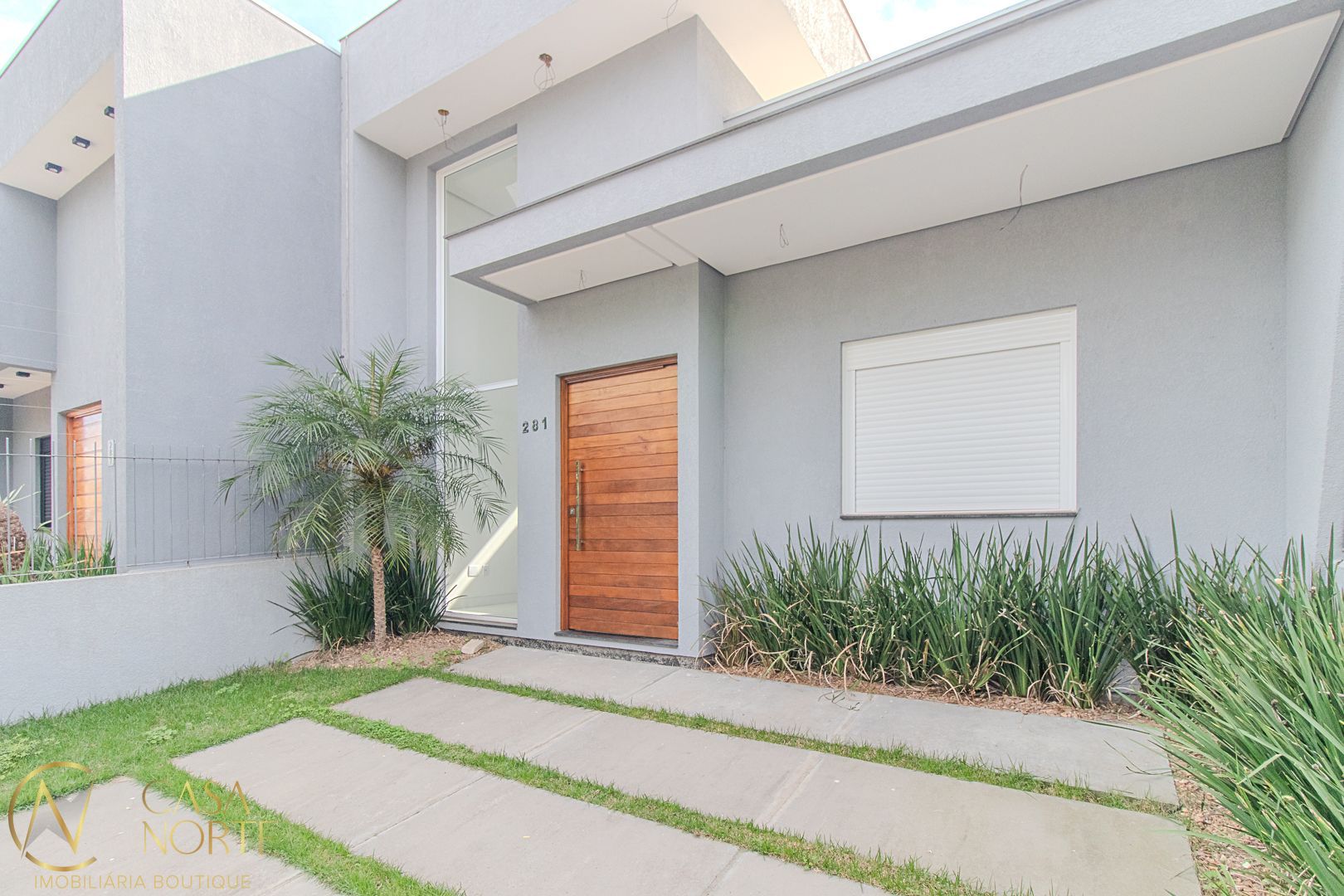 Casa à venda com 3 quartos, 93m², 1 suíte, 2 vagas, Rua Rimolo Biagio no bairro Ipanema em Porto Alegre