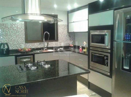 Apartamento à venda com 3 quartos, 128m², 1 suíte, 2 vagas, Avenida João Obino no bairro Petrópolis em Porto Alegre