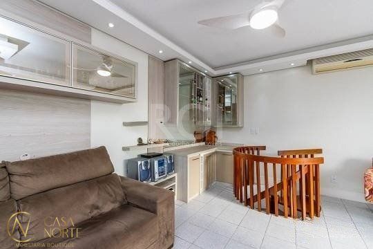 Cobertura à venda com 2 quartos, 157m², 1 suíte, 1 vaga, Avenida Panamericana no bairro Jardim Lindóia em Porto Alegre