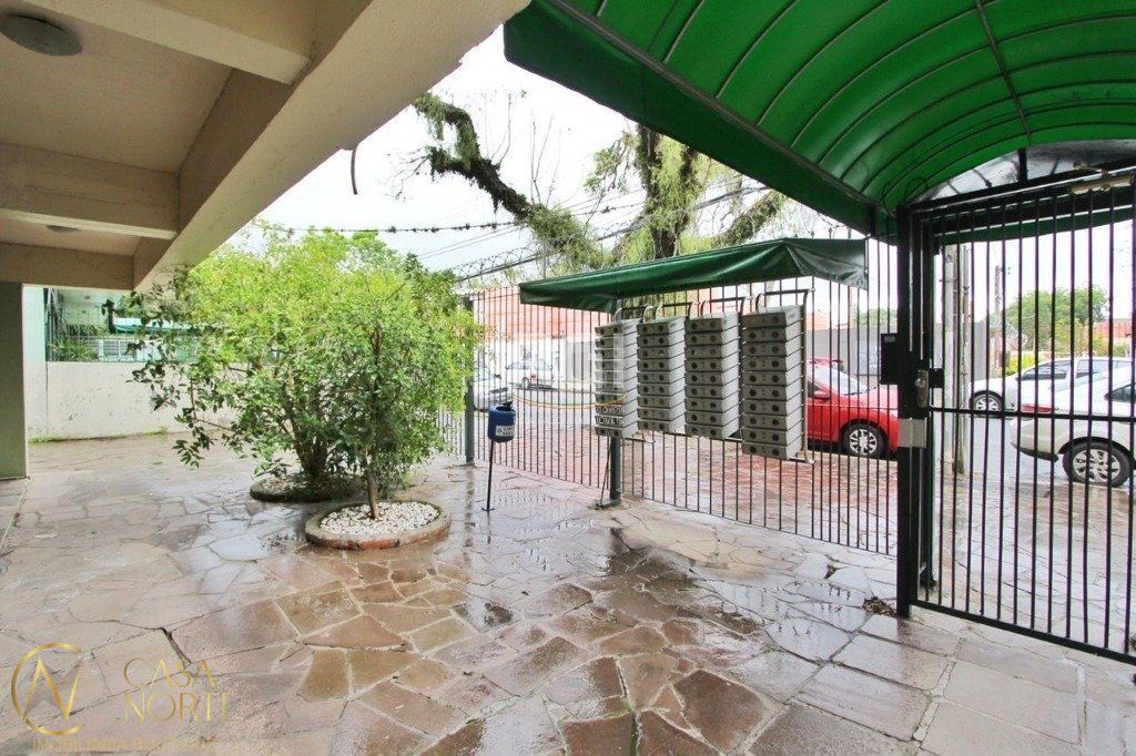 Apartamento à venda com 2 quartos, 61m², Avenida Clemenciano Barnasque no bairro Teresópolis em Porto Alegre