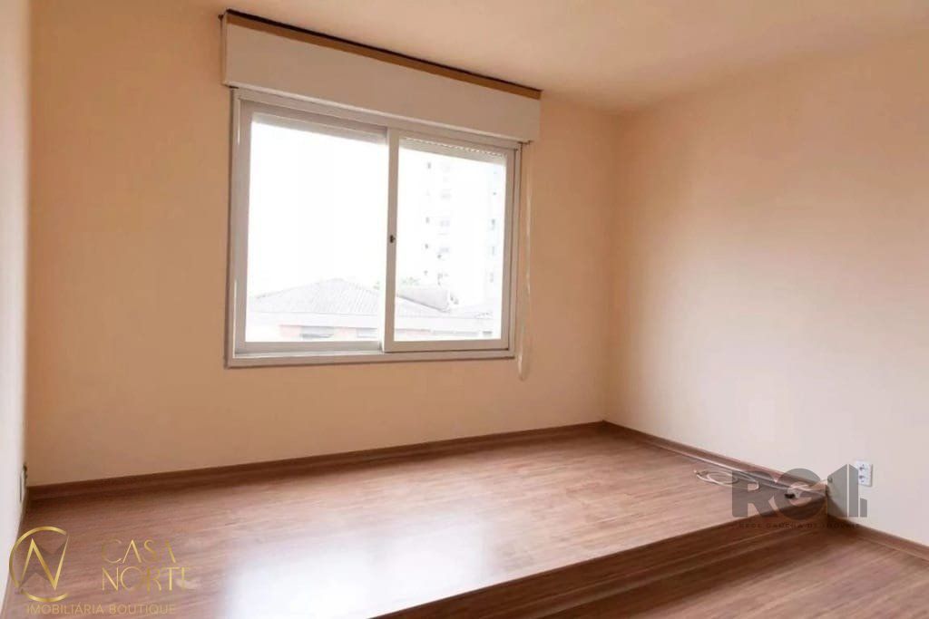 Apartamento à venda com 1 quarto, 45m², 1 vaga, Rua Itapeva no bairro Passo da Areia em Porto Alegre