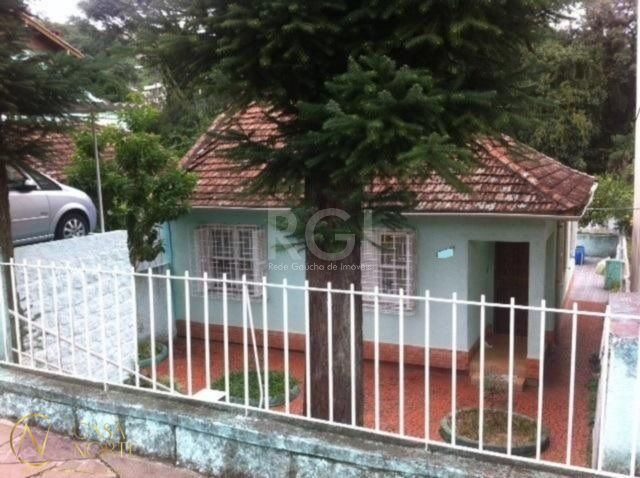 Terreno à venda  com 320m², Rua Silverio Souto no bairro Teresópolis em Porto Alegre