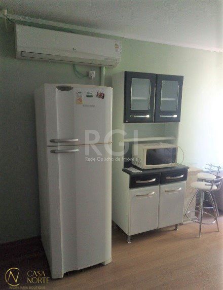 Apartamento à venda com 2 quartos, 76m², Rua Marcelo Gama no bairro São João em Porto Alegre