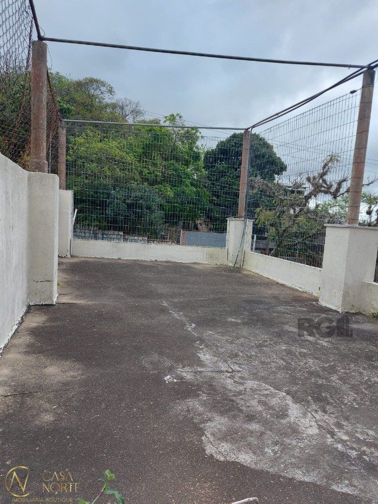 Casa à venda com 3 quartos, 156m², 1 vaga, Rua Marechal Mesquita no bairro Teresópolis em Porto Alegre