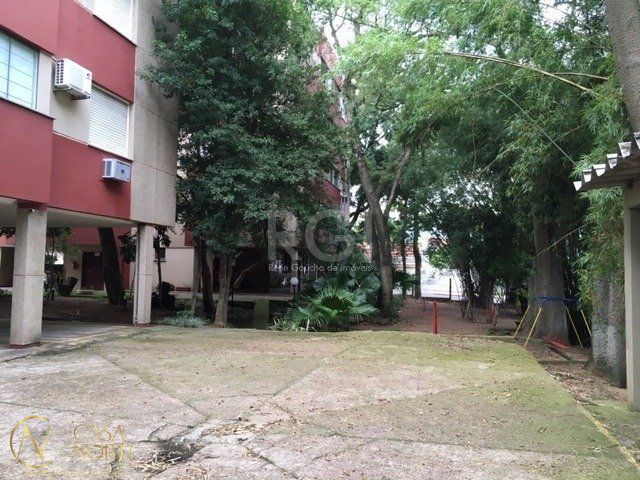 Apartamento à venda com 2 quartos, 77m², 1 vaga, Avenida Clemenciano Barnasque no bairro Teresópolis em Porto Alegre
