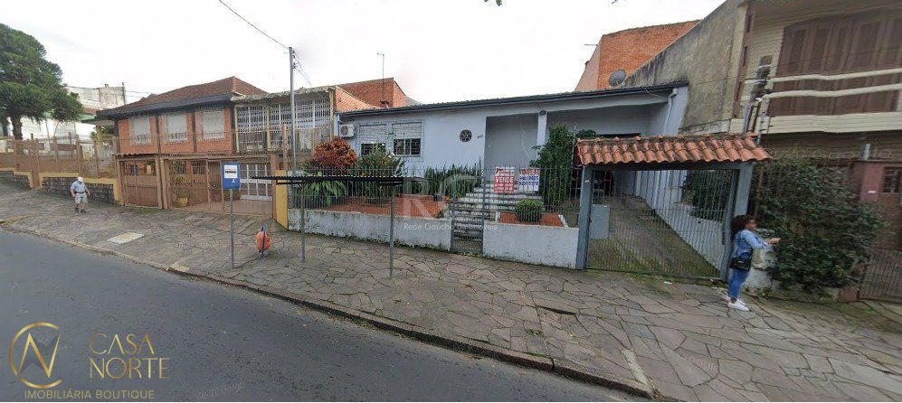 Casa à venda com 3 quartos, 174m², 1 suíte, 3 vagas, Avenida Alberto Pasqualini no bairro Jardim Sabará em Porto Alegre