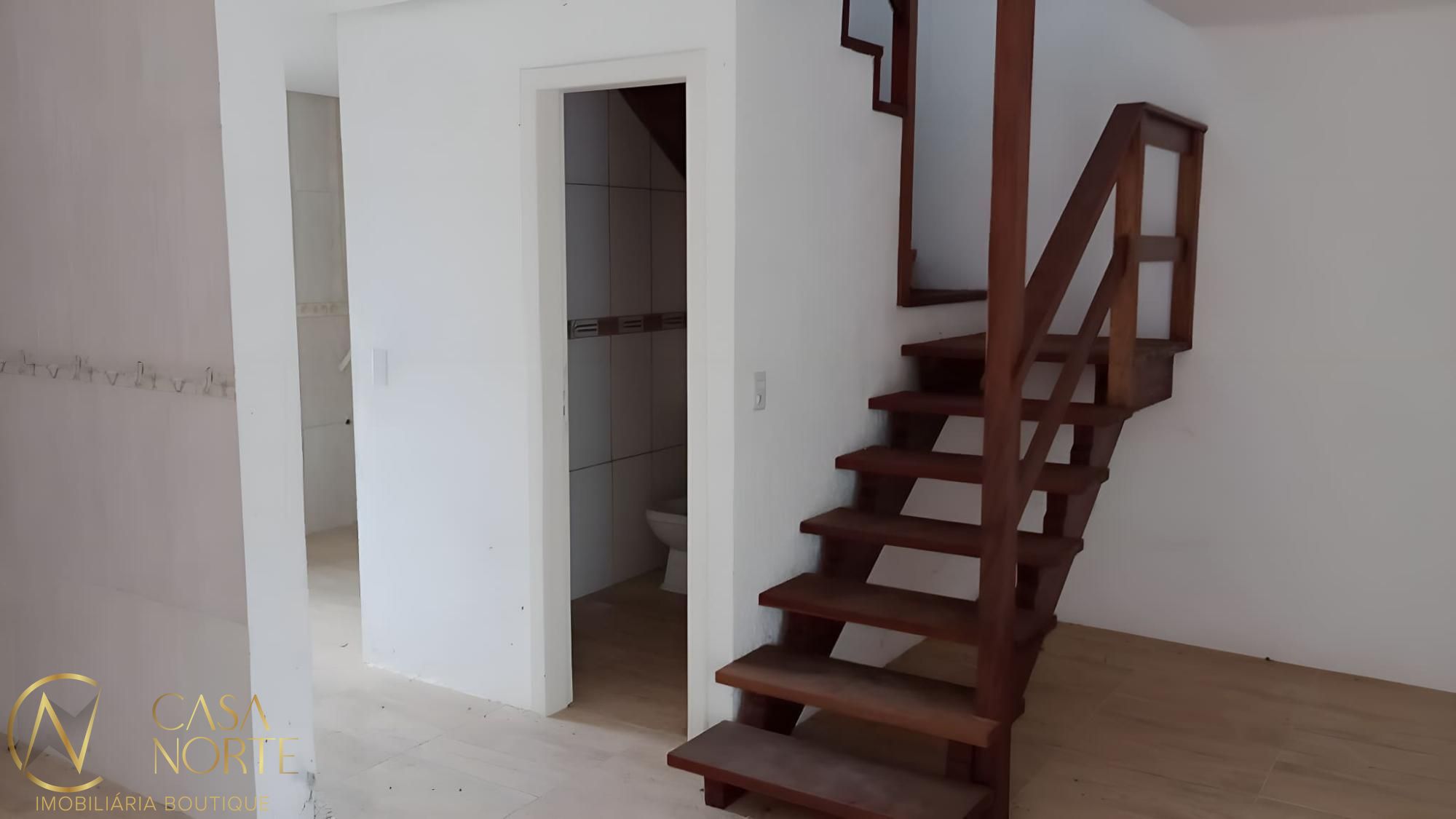 Casa à venda com 2 quartos, 91m², 2 vagas, Rua Ilton Moreira de Souza no bairro Ponta Grossa em Porto Alegre