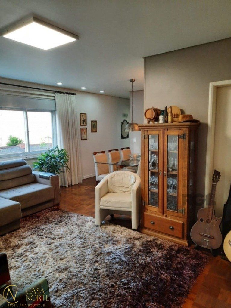 Apartamento à venda com 2 quartos, 98m², 1 suíte, 1 vaga, Avenida Pinheiro Borda no bairro Cristal em Porto Alegre