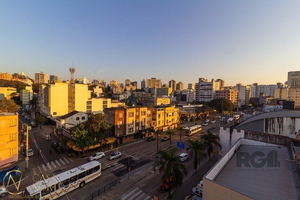 Apartamento à venda com 2 quartos, 68m², Rua Ernesto Alves no bairro Floresta em Porto Alegre