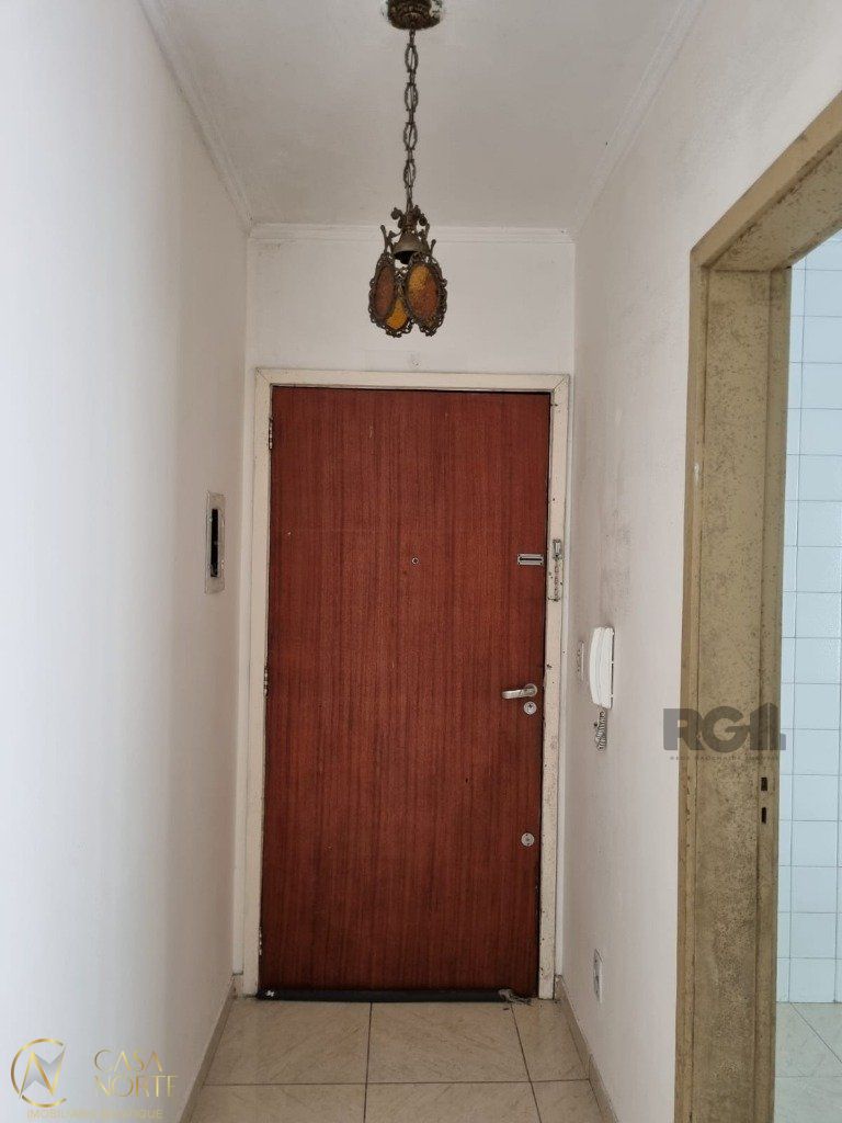 Apartamento Garden à venda com 2 quartos, 116m², 1 vaga, Avenida Itaqui no bairro Petrópolis em Porto Alegre