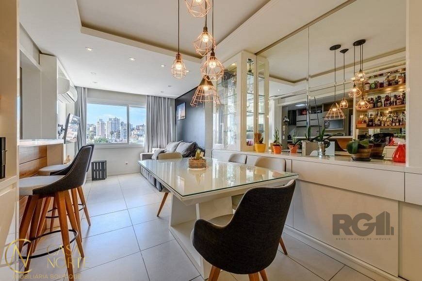 Apartamento à venda com 2 quartos, 68m², 1 suíte, 1 vaga, Avenida Viena no bairro São Geraldo em Porto Alegre