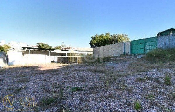 Terreno à venda  com 849m², Avenida Saturnino de Brito no bairro Vila Jardim em Porto Alegre
