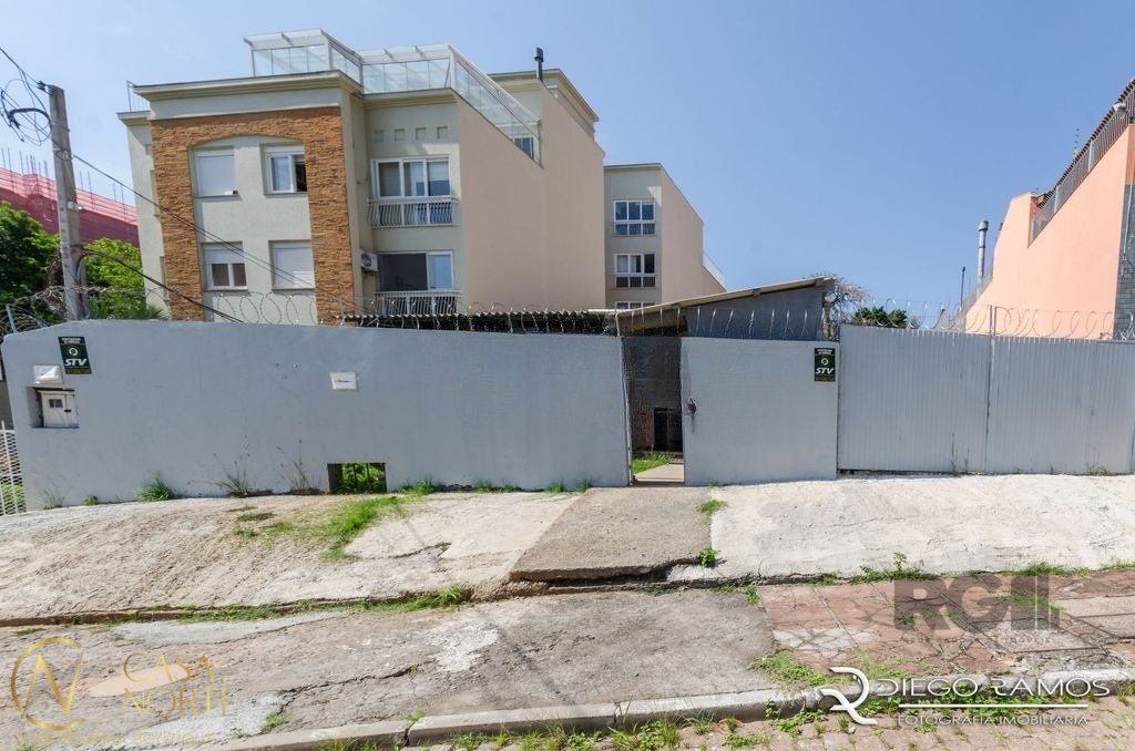 Terreno à venda  com 1870m², Rua Dona Ondina no bairro Menino Deus em Porto Alegre