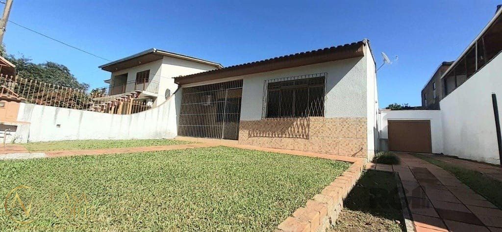 Casa à venda com 3 quartos, 160m², 1 suíte, 3 vagas, Rua Doutor Miguel Vieira Ferreira no bairro Ipanema em Porto Alegre