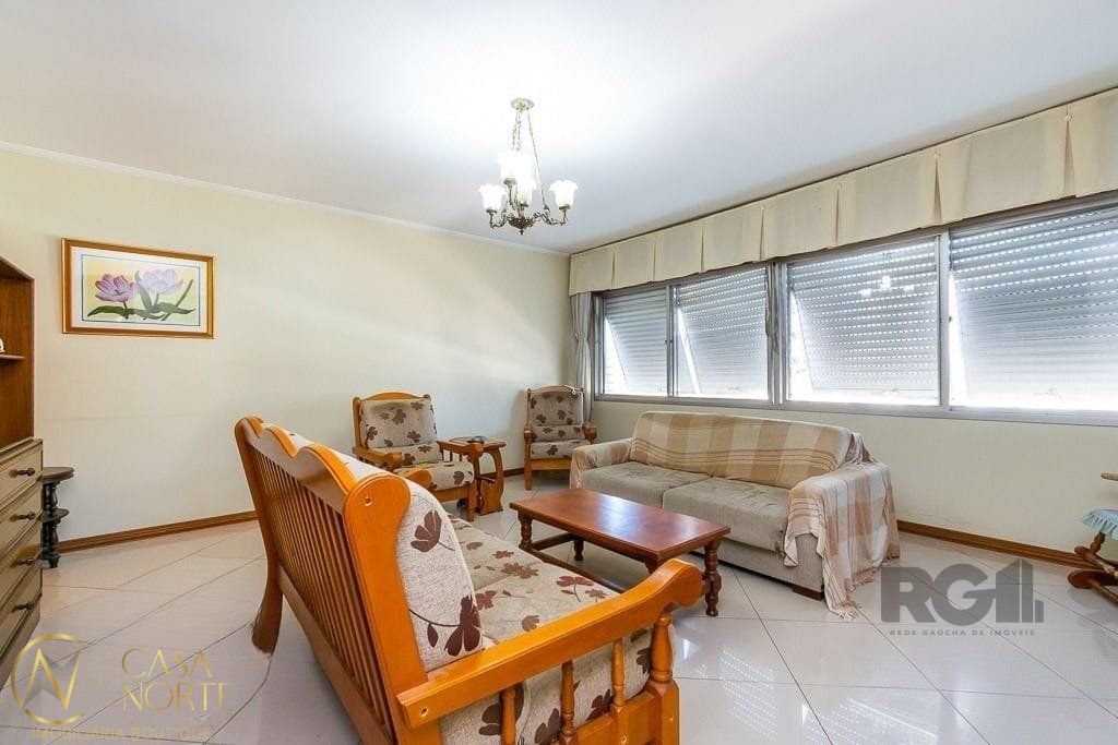 Apartamento à venda com 3 quartos, 114m², 1 suíte, 2 vagas, Avenida Benjamin Constant no bairro São João em Porto Alegre