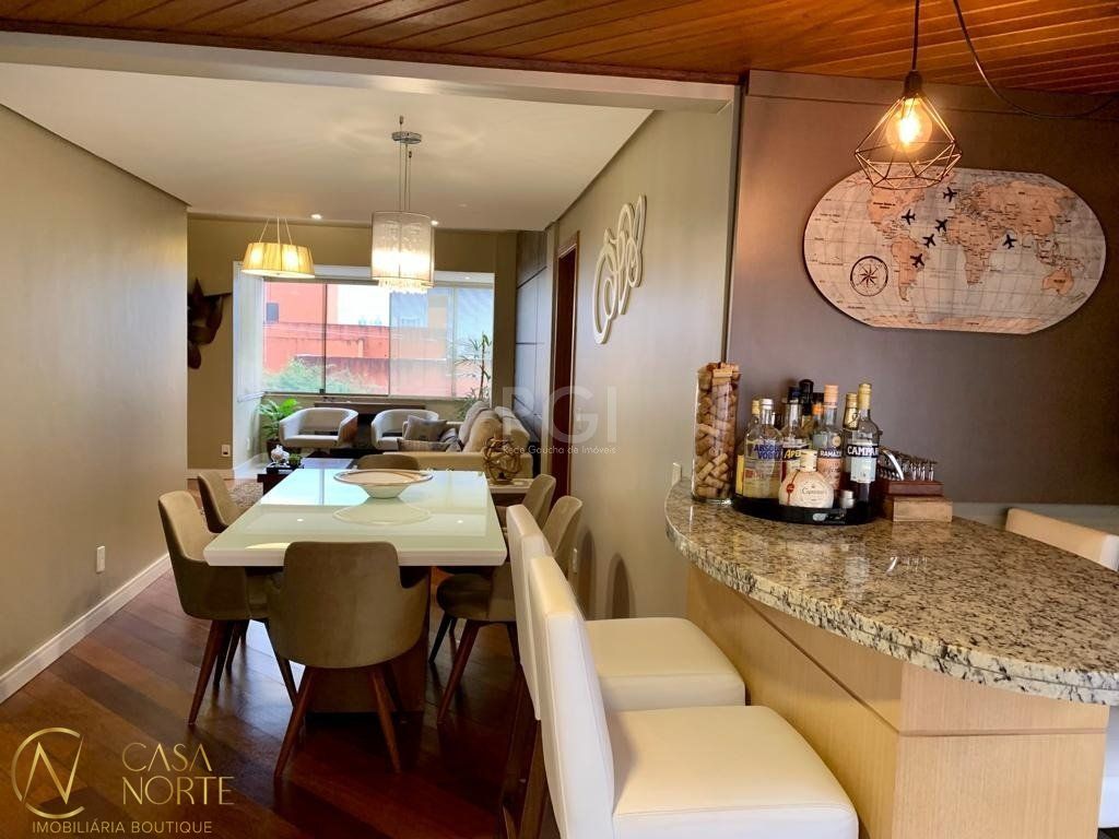 Apartamento à venda com 2 quartos, 91m², 1 suíte, 2 vagas, Rua Araruama no bairro Vila Jardim em Porto Alegre