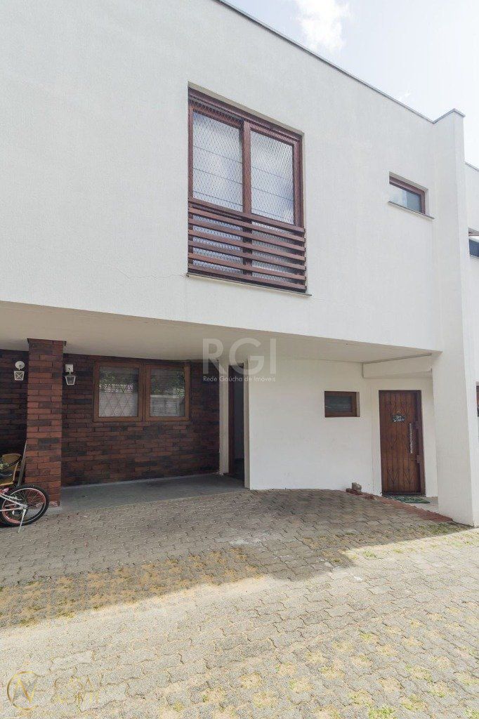 Casa de Condomínio à venda com 3 quartos, 85m², 1 suíte, 1 vaga, Rua Francisco Bortoluzzi no bairro Ipanema em Porto Alegre