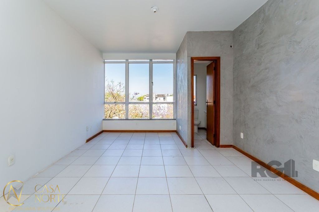 Sala Comercial à venda , 23m², Rua Félix da Cunha no bairro Floresta em Porto Alegre
