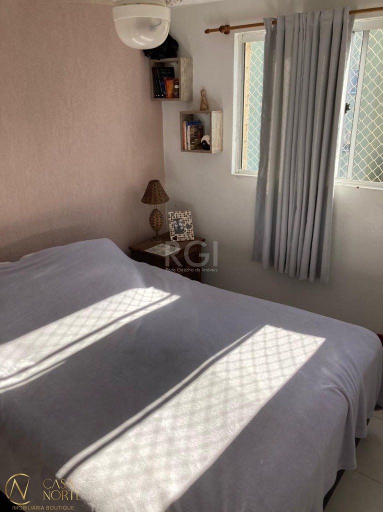 Apartamento à venda com 2 quartos, 43m², 1 vaga, Beco Imperio no bairro Hípica em Porto Alegre