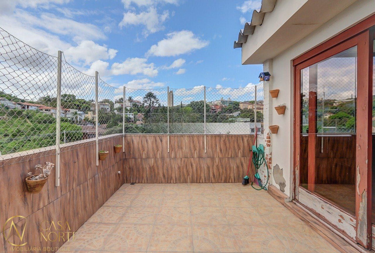 Cobertura à venda com 2 quartos, 118m², 1 vaga, Avenida Padre Cacique no bairro Praia de Belas em Porto Alegre