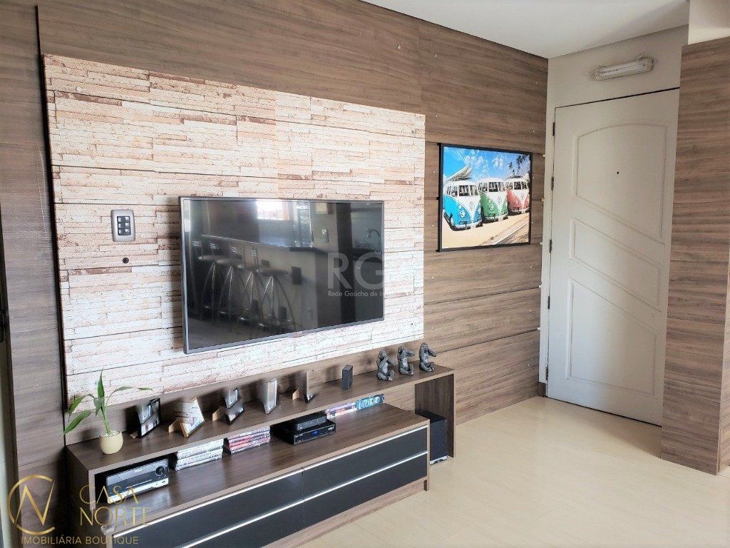 Apartamento à venda com 3 quartos, 55m², 2 vagas, Rua Gabriel Franco da Luz no bairro Sarandi em Porto Alegre