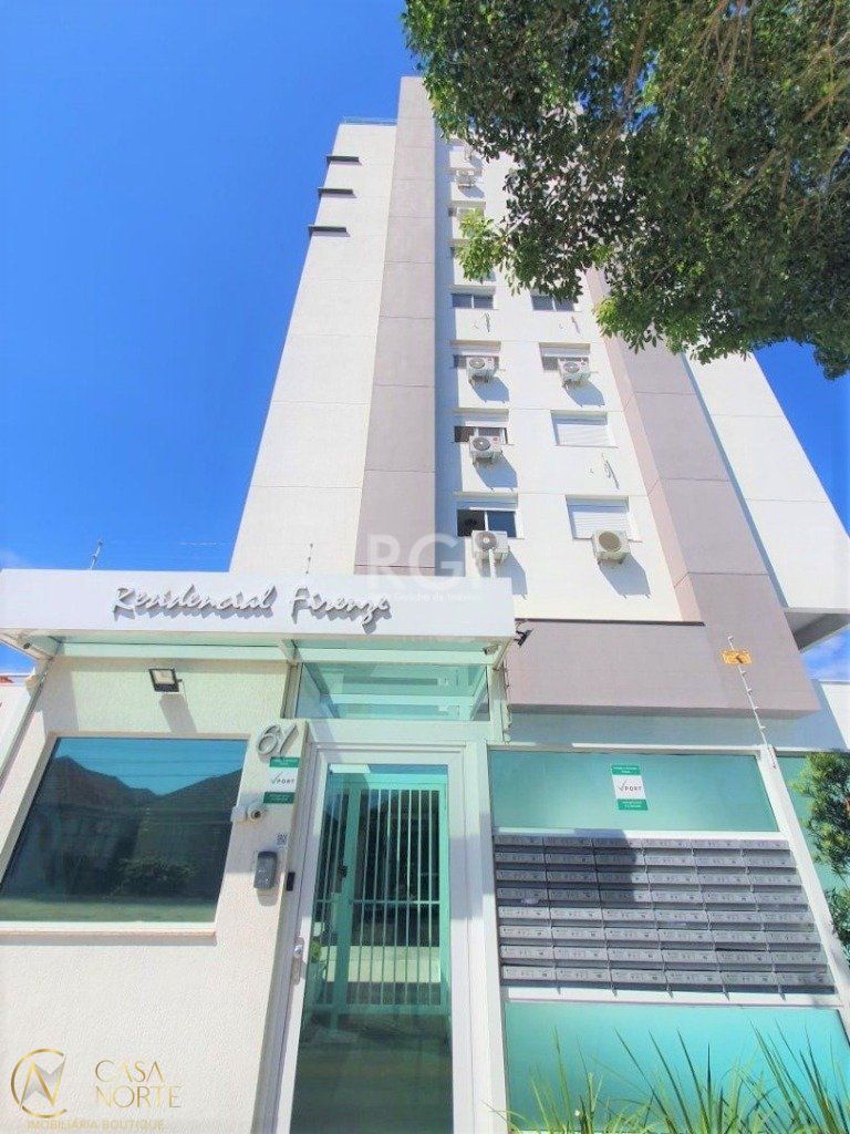 Apartamento à venda com 3 quartos, 73m², 1 suíte, 1 vaga, Rua Fonseca Ramos no bairro Medianeira em Porto Alegre