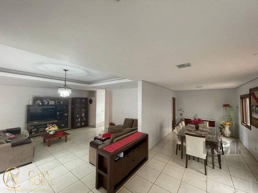 Casa à venda com 4 quartos, 130m², 1 suíte, 2 vagas, Estrada Campo Novo no bairro Ipanema em Porto Alegre