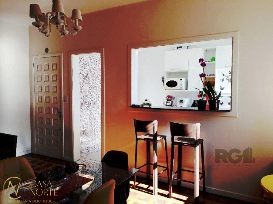 Apartamento à venda com 2 quartos, 62m², Rua Doutor Voltaire Pires no bairro Santo Antônio em Porto Alegre