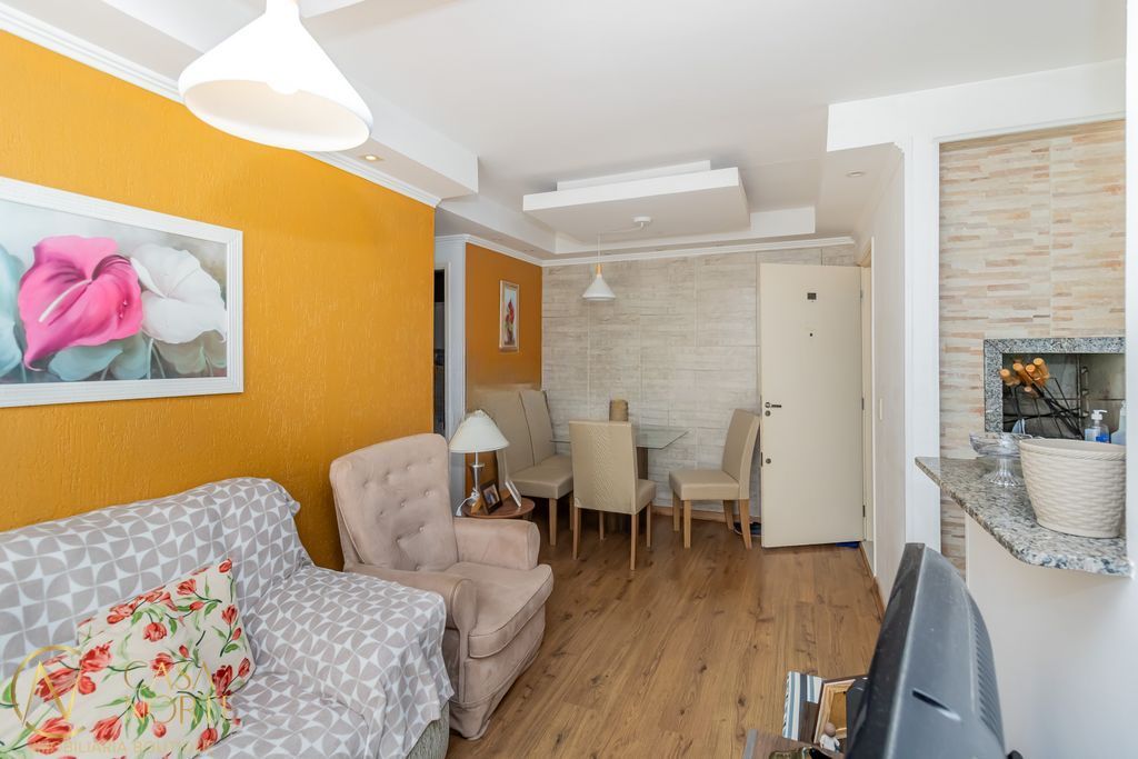 Apartamento à venda com 2 quartos, 51m², 1 suíte, 1 vaga, Rua Dom Vital no bairro Glória em Porto Alegre