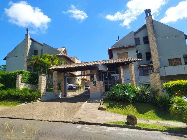 Casa de Condomínio à venda com 3 quartos, 180m², 1 suíte, 2 vagas, Avenida Jacuí no bairro Cristal em Porto Alegre