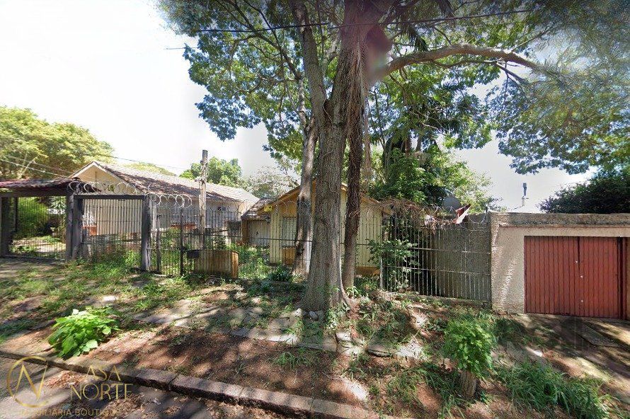 Casa à venda com 3 quartos, 143m², 2 vagas, Acesso das Magnolias no bairro Santa Tereza em Porto Alegre