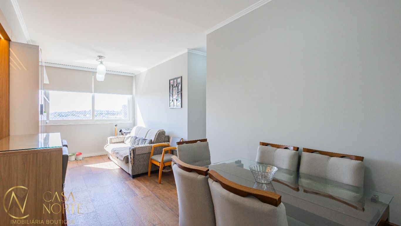 Apartamento à venda com 2 quartos, 59m², 1 suíte, 1 vaga, Rua Augusto Severo no bairro São João em Porto Alegre