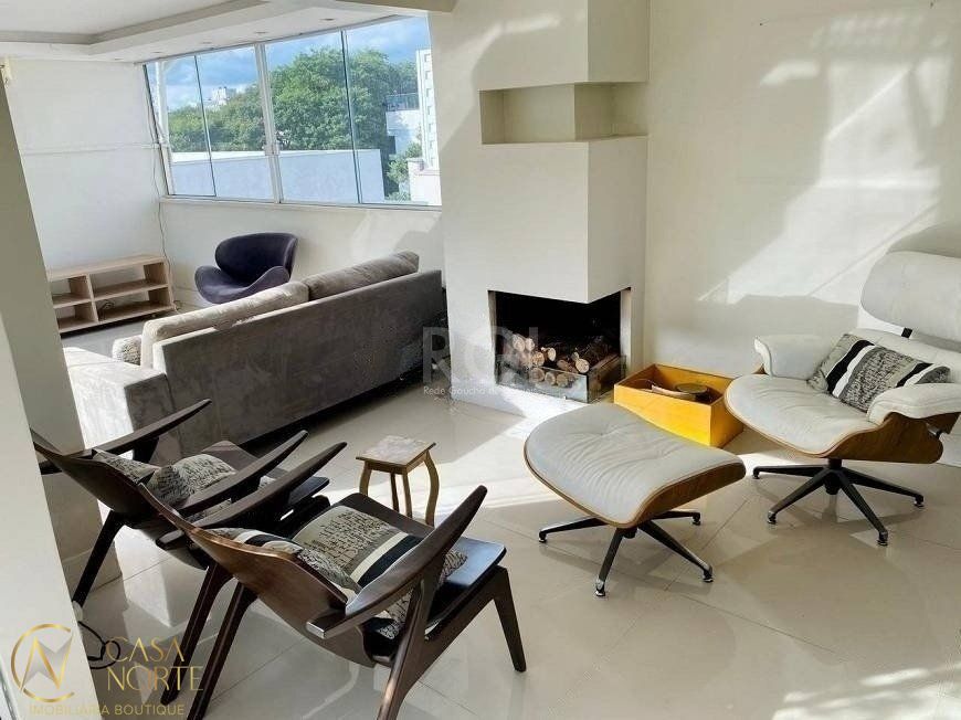 Cobertura à venda com 3 quartos, 171m², 2 vagas, Rua Portugal no bairro São João em Porto Alegre
