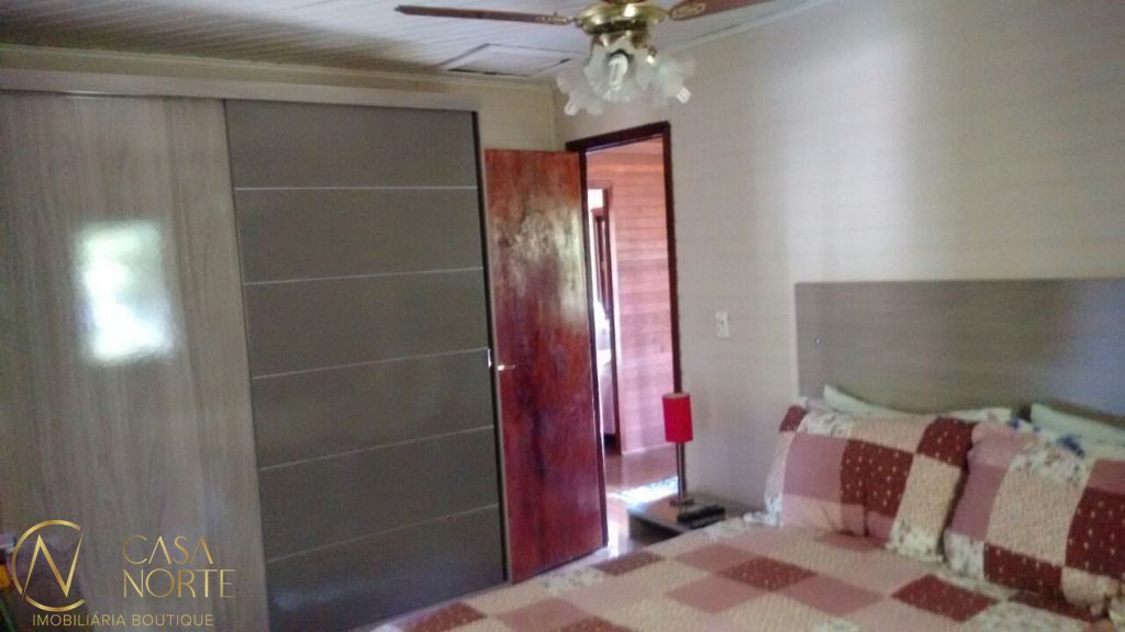 Casa à venda com 3 quartos, 157m², 4 vagas, Avenida Engenheiro Ludolfo Boehl no bairro Teresópolis em Porto Alegre