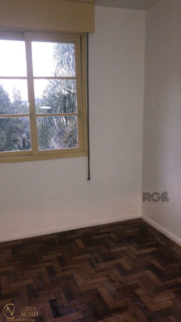 Apartamento à venda com 3 quartos, 66m², 1 vaga, Rua Carlos Ferreira no bairro Teresópolis em Porto Alegre