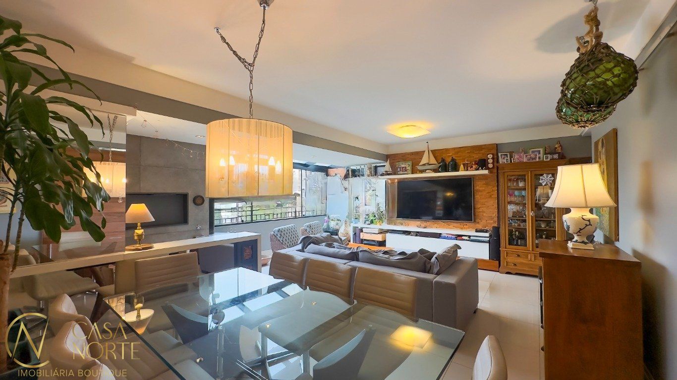 Apartamento à venda com 3 quartos, 112m², 1 suíte, 1 vaga, Avenida Túlio de Rose no bairro Jardim Europa em Porto Alegre