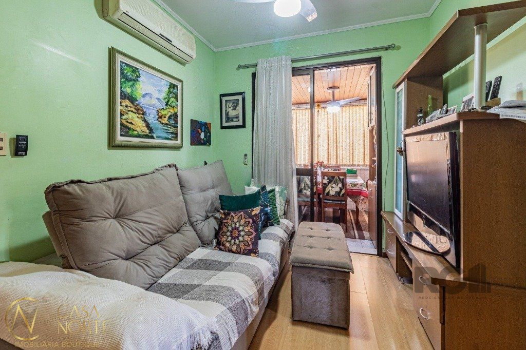 Apartamento à venda com 3 quartos, 94m², 1 suíte, 2 vagas, Travessa Bermudas no bairro Jardim Lindóia em Porto Alegre