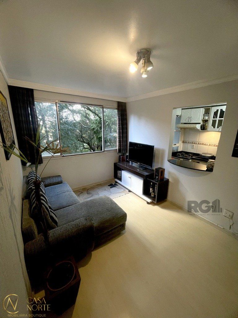 Apartamento à venda com 1 quarto, 43m², Rua Jatai no bairro Cristal em Porto Alegre