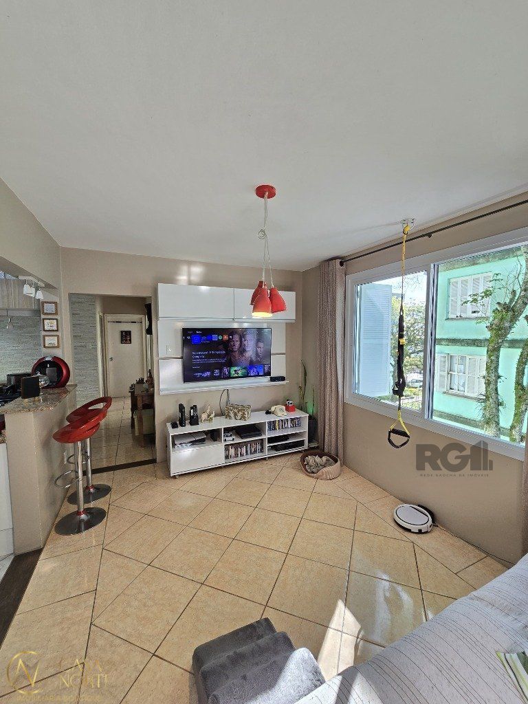Apartamento à venda com 3 quartos, 81m², 2 vagas, Rua Orfanotrófio no bairro Santa Tereza em Porto Alegre